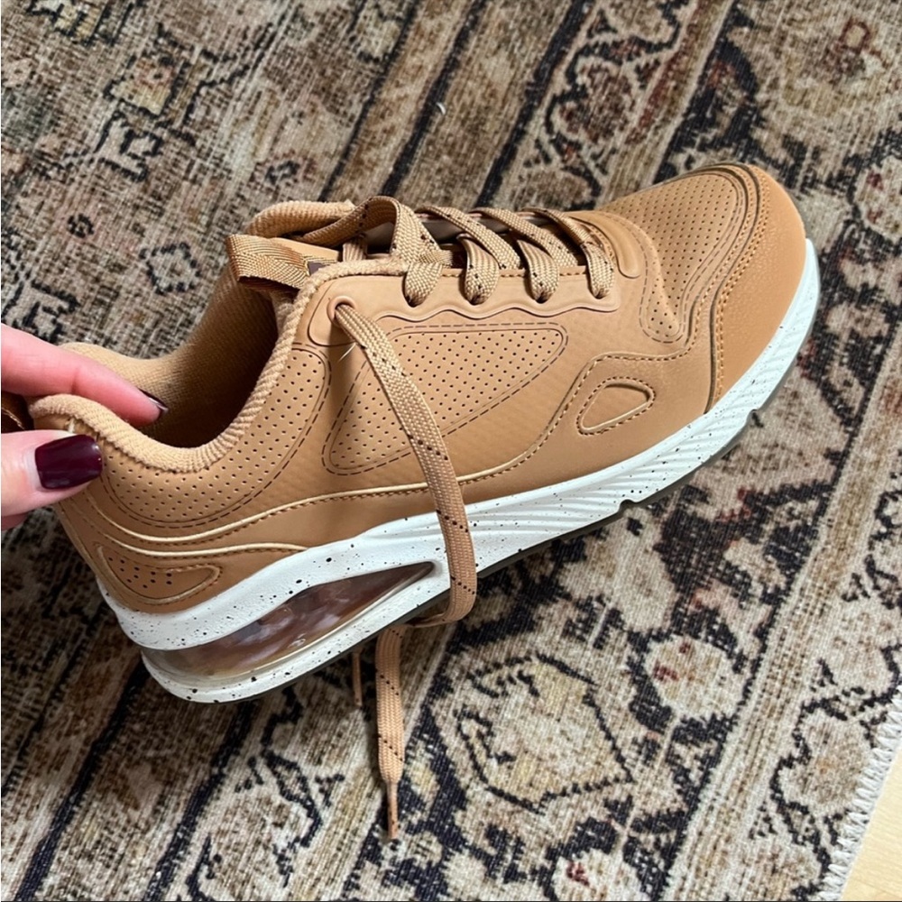 Sketchers